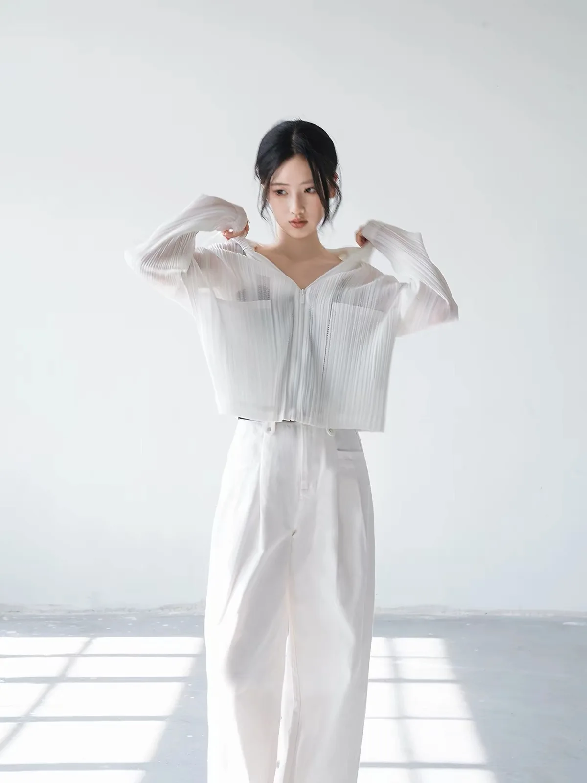 ALSEY Miyake Pleated Women Hooded Jacket Hollow Out Mesh Pleated Sun Protection Coat Zip Up Long Sleeve Loose Casual Thin