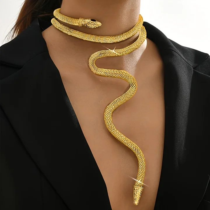 

Fashionable Exaggerated Adjustable Realistic Snake Skin Net Chain Necklace Flexible Neckpiece Design