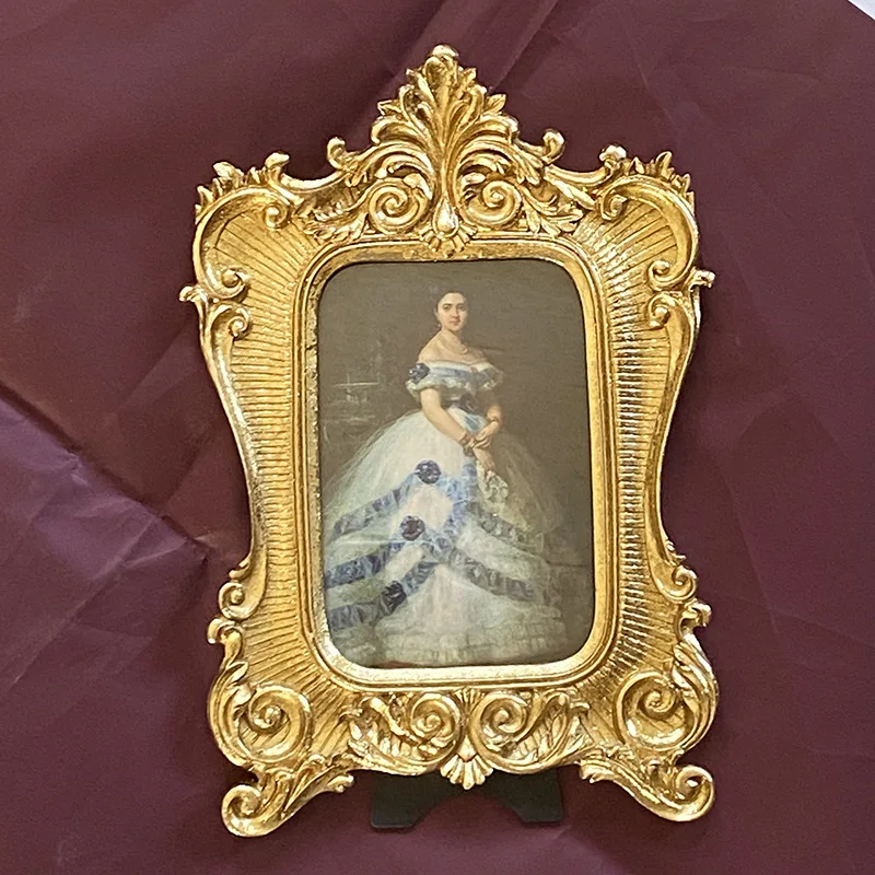 

Резная Фоторамка в европейском стиле из смолы, специальная форма, настенный комбинированный декор, Настольная настенная подвеска, прикроватная тумба для спальни