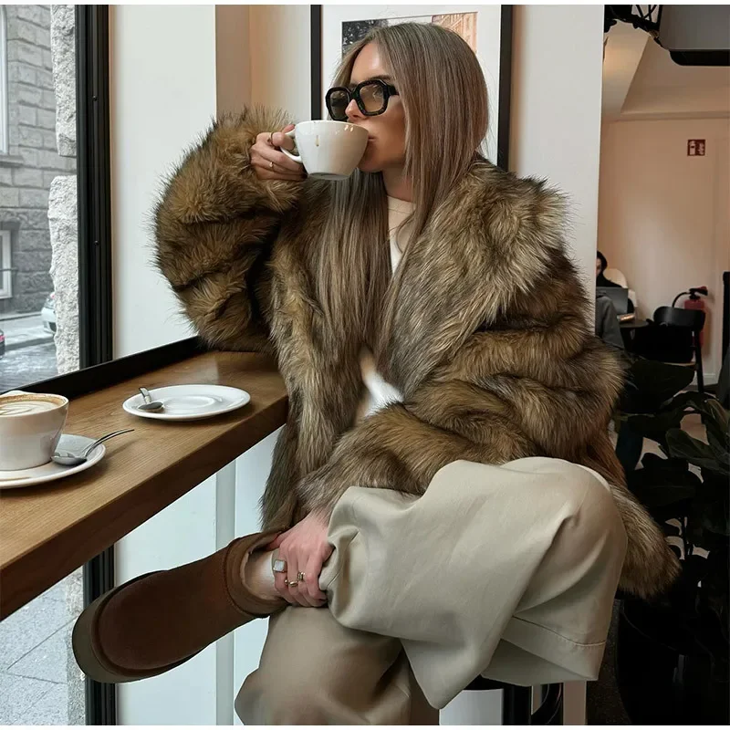 Luxury Brown Women\'s Fluffy Faux Fur Warm Short Coat Chic Lapel Collar Long Sleeve Furry Jacket Winter 2024 Lady High Streetwear