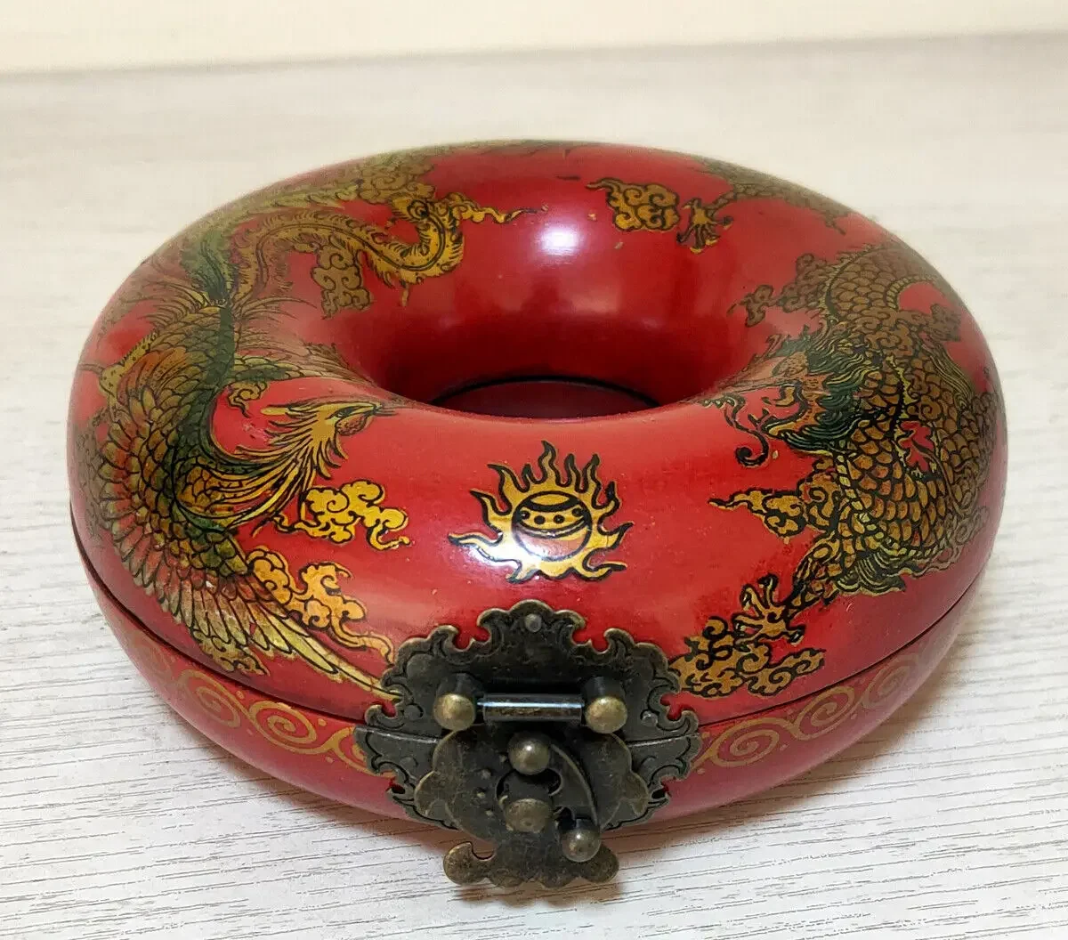 

Классическая знаменитая кожаная деревянная круглая коробка Dragon Phoenix, античная, 13,5 см