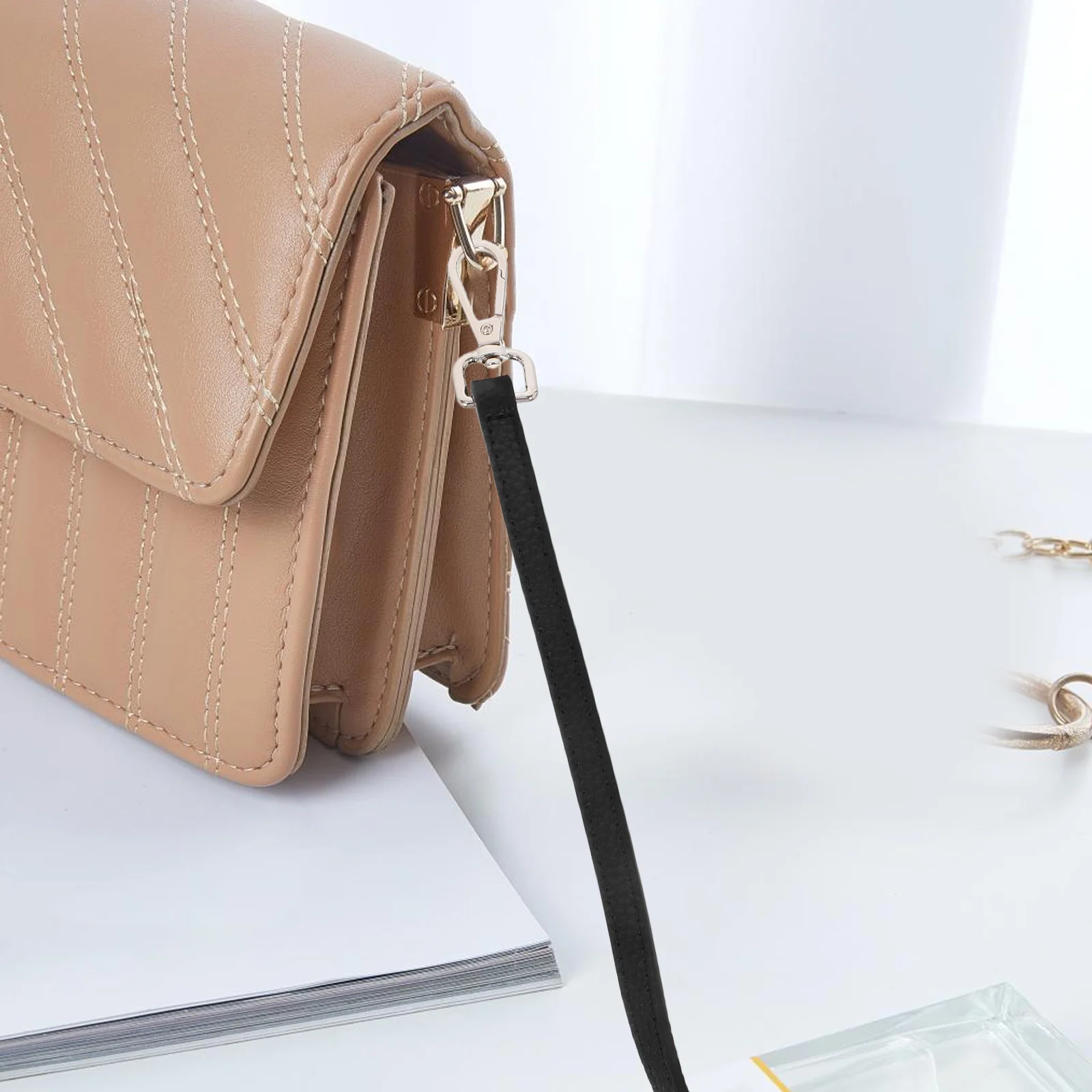 

PU Shoulder Strap Replacement 60cm Metal Swivel Clasp Ergonomic Comfortable Crossbody Bag Strap for Handbag Tote Purse
