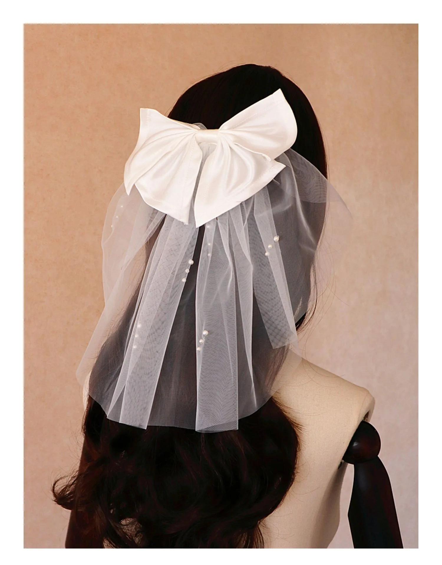 Nieuwe Mode Diamant Witte Korte Bruiloft Sluier Lint Boog Zoete Prinses Bruid Haar Jurk Diadema Con Velo Свадебные Шляпки Вуали