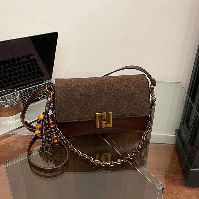 حقيبة يد نسائية عصرية مصنوعة من جلد نوبوك كاجوال من كوبنهاغن، مظهر يومي ناعم وواسع #4