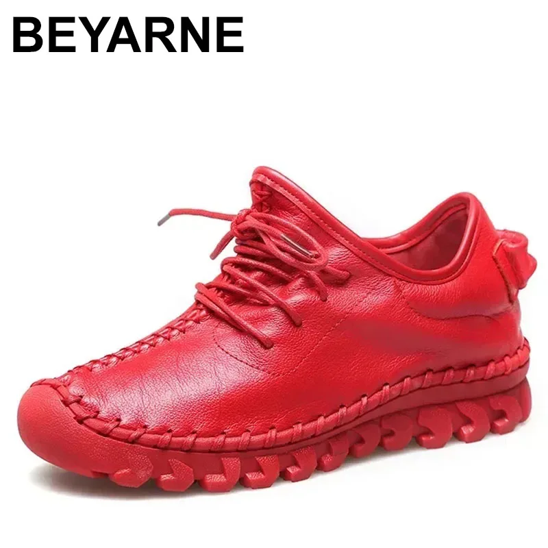 

Кожаная женская обувь 2025, модные повседневные кроссовки, туфли на плоской подошве в стиле ретро, женские лоферы на шнуровке, дышащая вулканизированная обувь