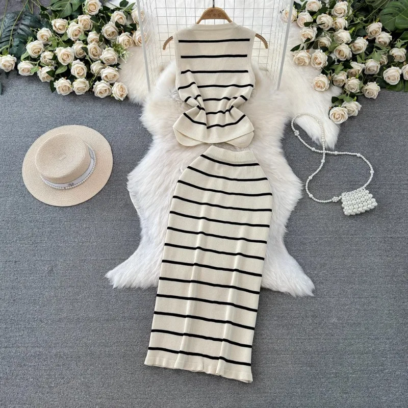 Neploe Black White Striped V-neck Ice Silk Knitted Vest+ High Waist Slim Fit Bodycon Skirts Summer Fashion Two Piece Sets