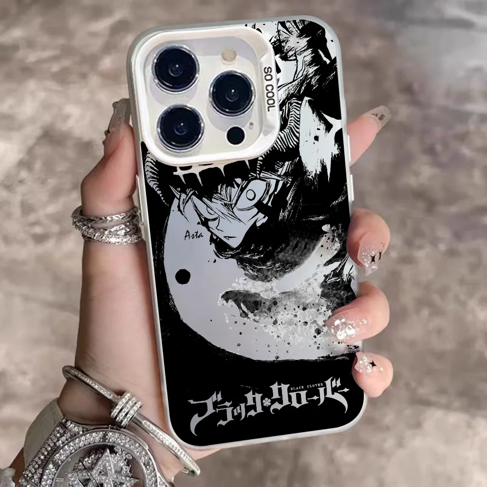 أستا كارتون B- حافظة هاتف بلاك كلوفر لهاتف آيفون 16 15 14 13 12 11 برو ماكس بلس غطاء خلفي فضي مقاوم للصدمات