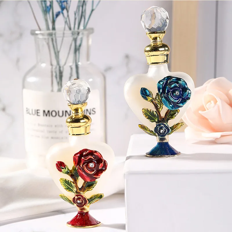 30pcs 10ml Vintage Heart-shaped Perfume Refill Bottle Dubai Style Rose Decoration Refillable Mini Dropper Essential Oil Bottle