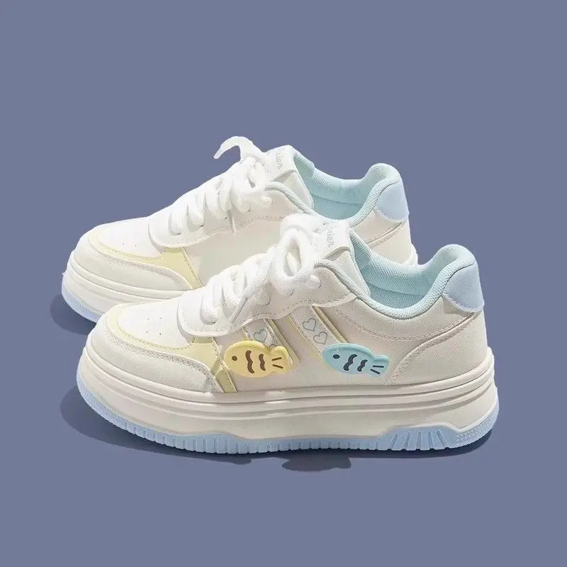 Kids Girls Non Slip Lightweight Sneakers 2026 Autumn Winter New Style Versatile School Skate Shoes for Children Students