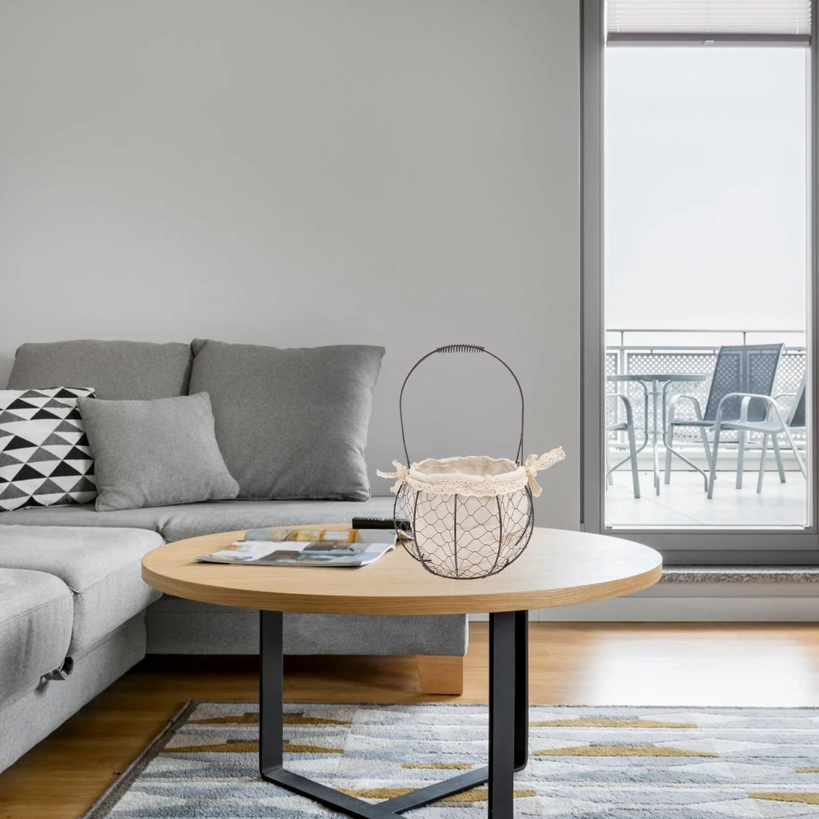 

1Pcs Retro Iron Wire Flower Basket Pastoral Rustic Flowerpot Multifunctional Storage Decoration Container for Wedding Home