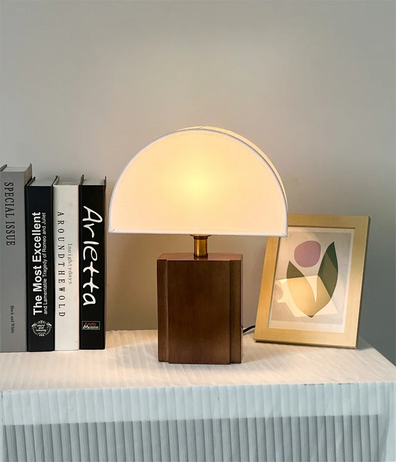 Vintage Semi Circular Creative Atmosphere Table Lamp Decoration Bedroom Study Internet Famous Creative Solid Wood Bedside Lamp
