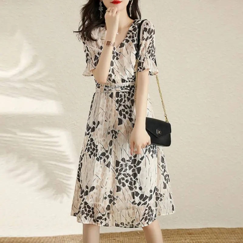 

Summer Women's Pullover V-Neck Geometric Chiffon Sashes Petal Short Sleeve Printing Casual Elegant Prairie Chic Knee Dress