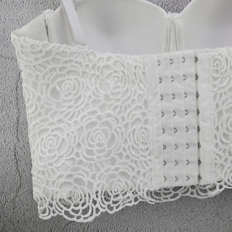 Cupnaya femmes dentelle haut court Spaghatti sangle Sexy Bustier confortable à l'intérieur court Cami Corset Bralette solide noir blanc rouge