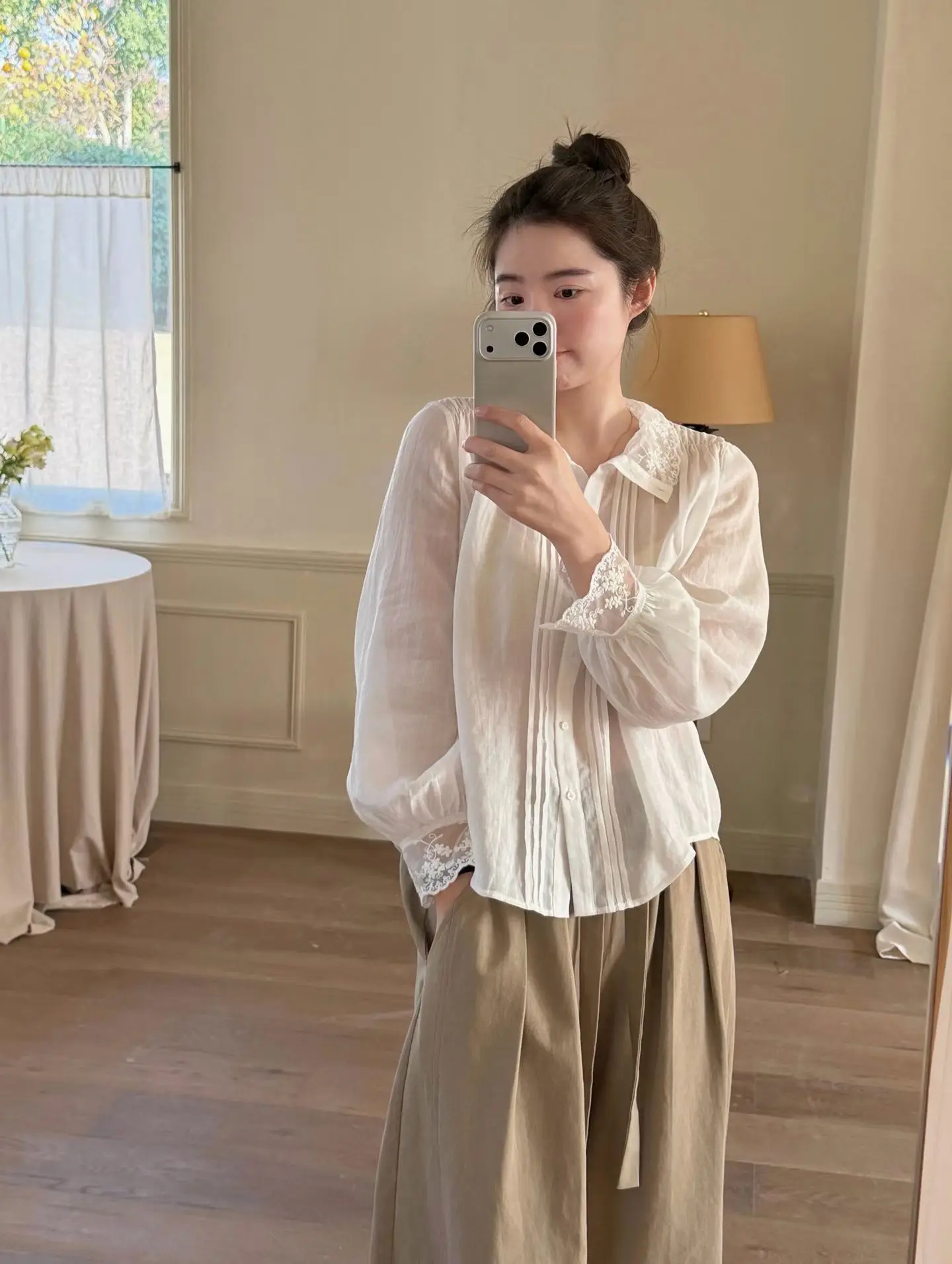 

Женская блузка Lilian Miluroom Early Spring с кружевными вставками, воротником-куклой, свободного кроя, с объемными рукавами, дышащая, однотонная, с длинными рукавами