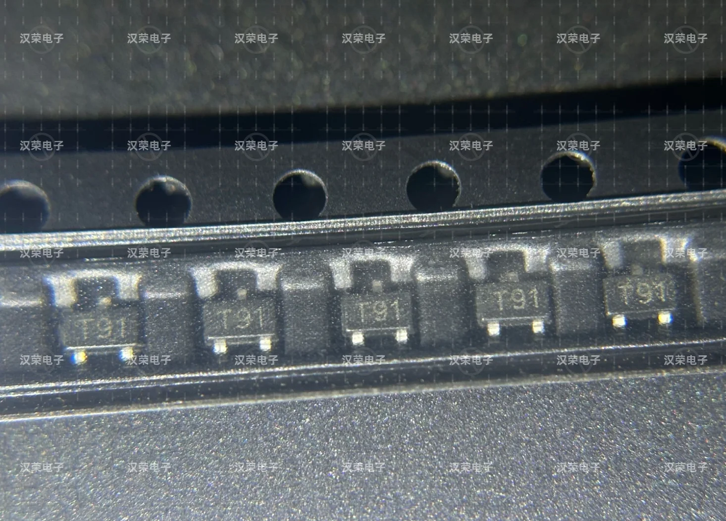 ZUMT491TA SOT323 surface mount NPN transistor with silk-screened T91, 1A current rating, 60V voltage rating, in stock, available