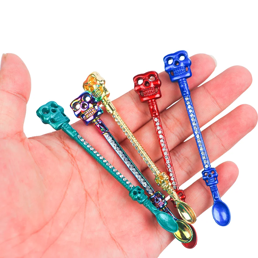 

Skull Diamond Design 9.1cm Multi Color Metal Shovel Tool for Lab Cosmetics Smoking Accessories