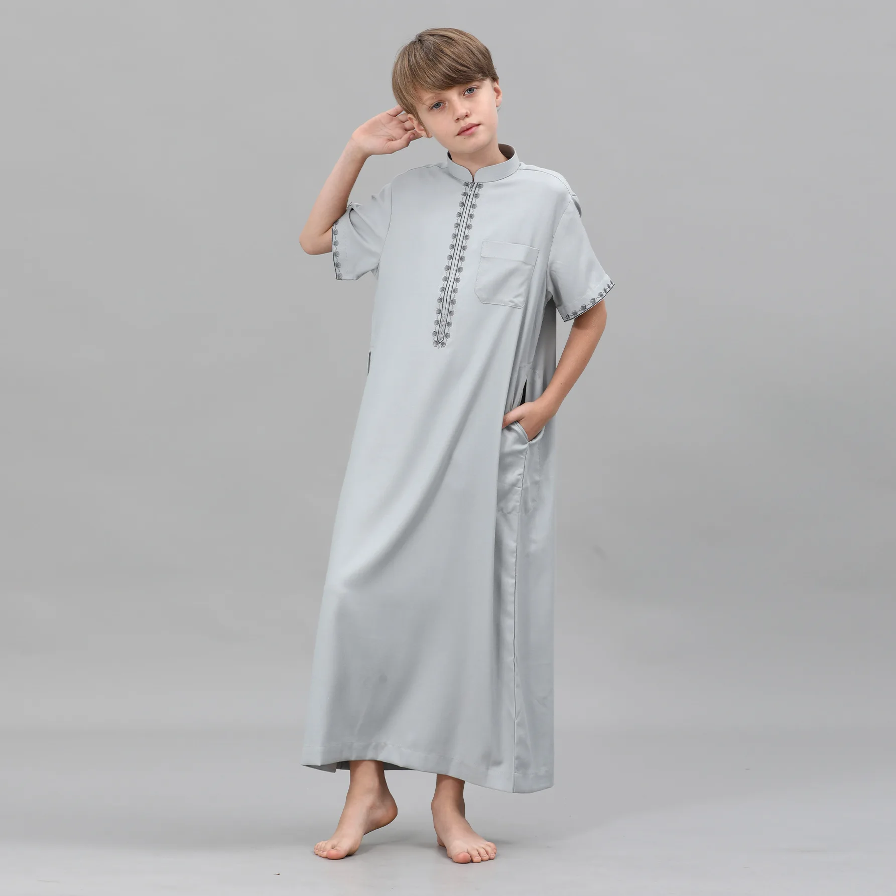 

Kids Boys Muslim Dress Thobe Arabic Middle East Kaftan Stand Collar Robe Islam Clothing Jubba Thobe Abaya Gown Daffah Dishdasha