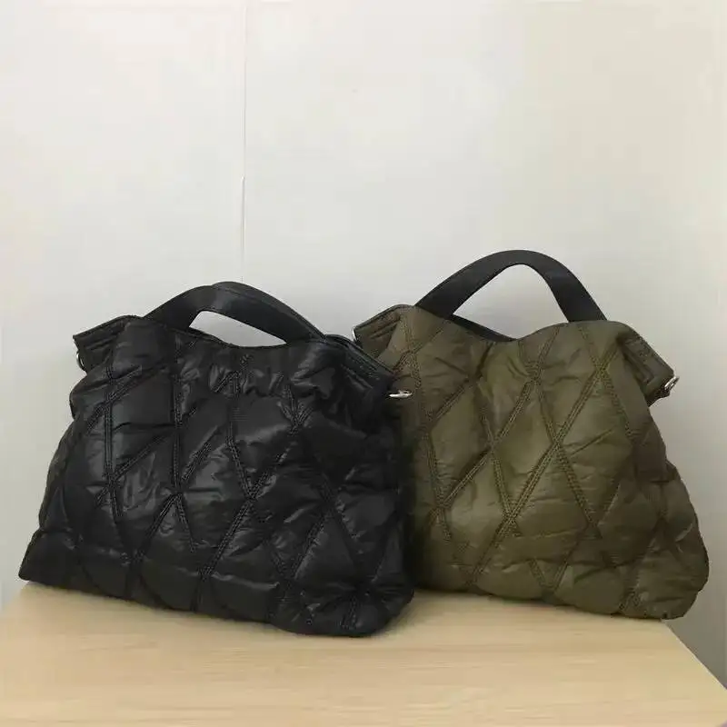 

Retro Puffy Quilted Tote Women Unique Down Large Capacity Shoulder Bags Ladies Daily Fashion Versatile Commute Crossbody Bag
