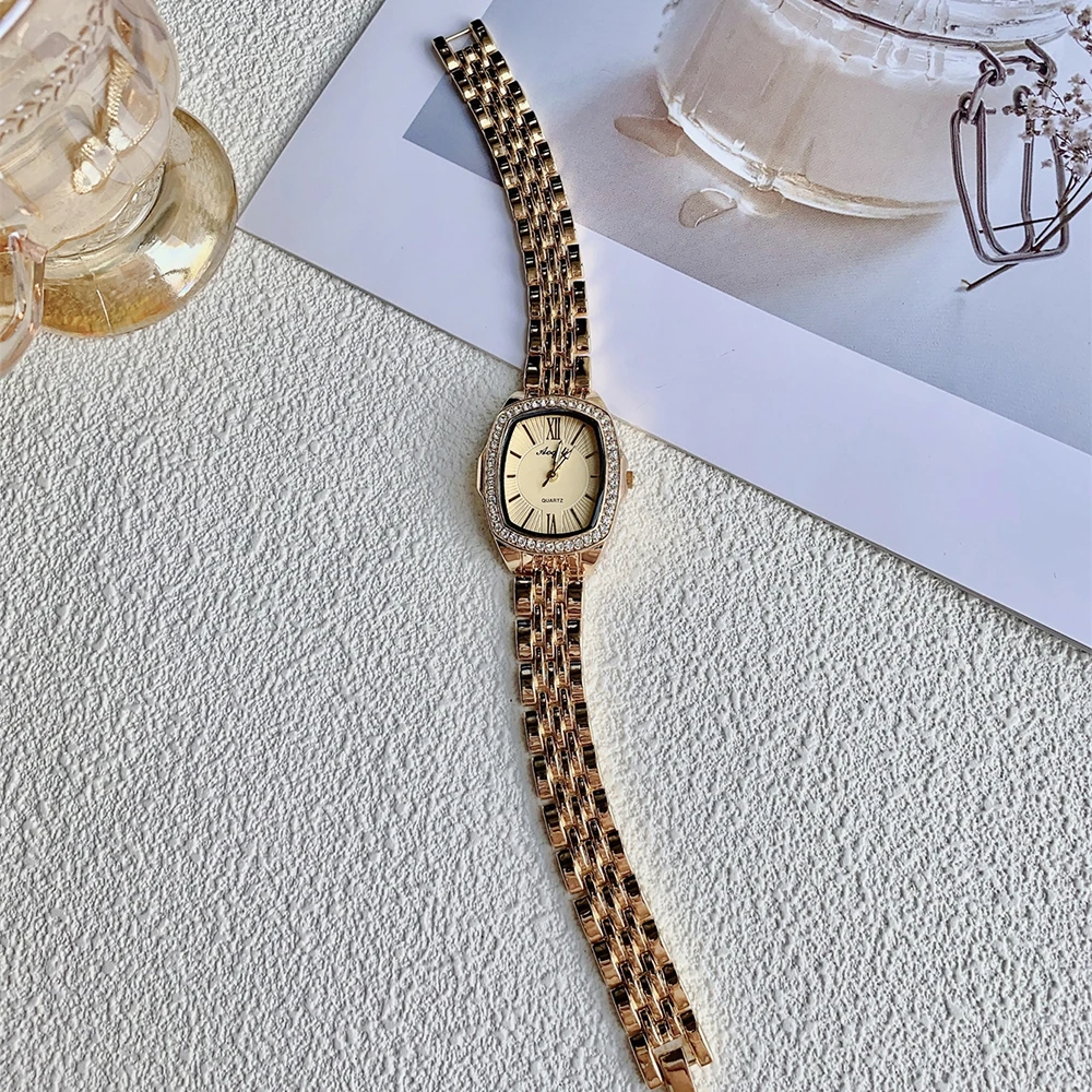 1 قطعة ساعات نسائية صغيرة أنيقة بسيطة ماركة فاخرة ساعات يد ذهبية للنساء ساعات كوارتز للسيدات