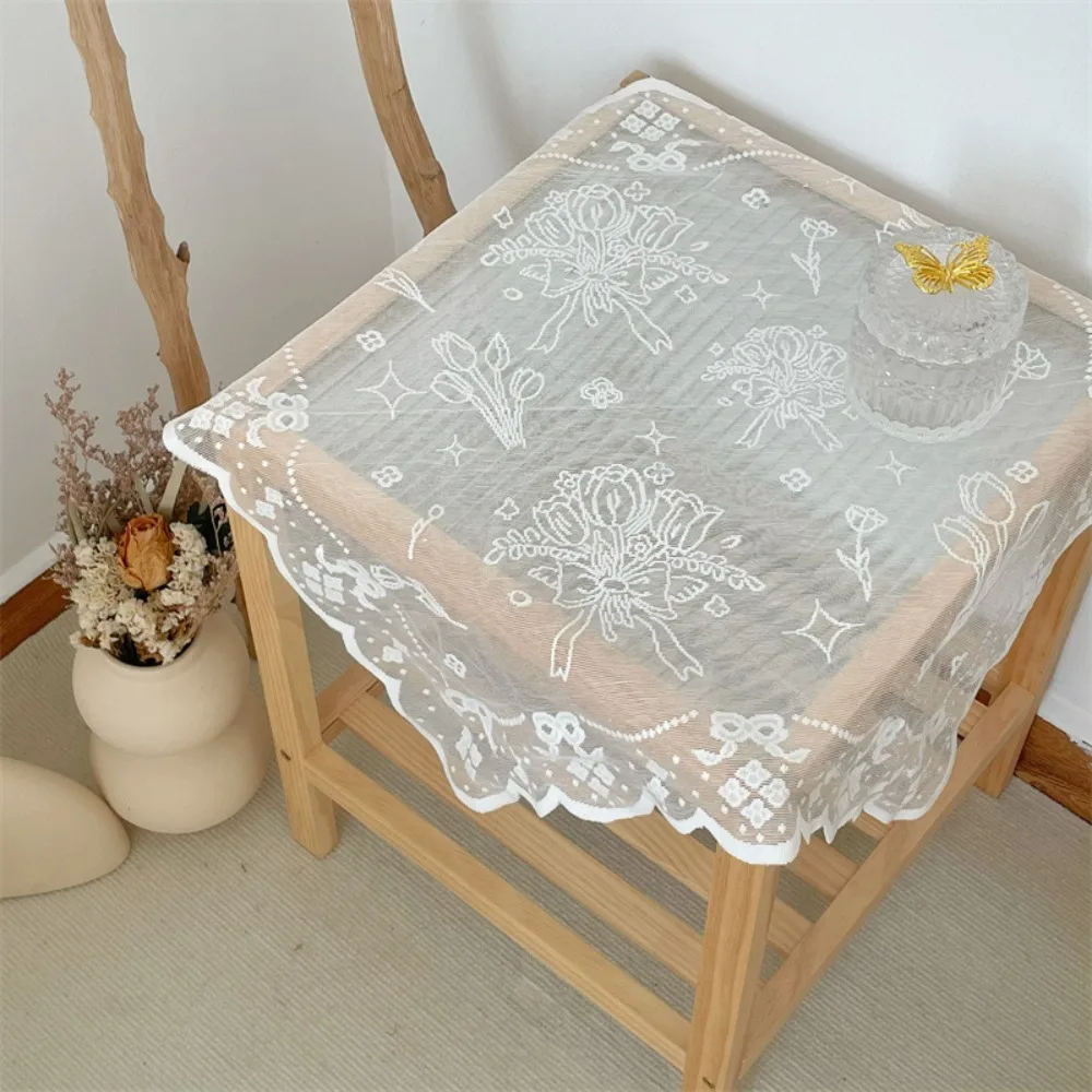 Creative Multi Purpose Tulip Bouquet Table Cloth Fashionable Embroidered TV Dust Cover Square White Table Cover Home