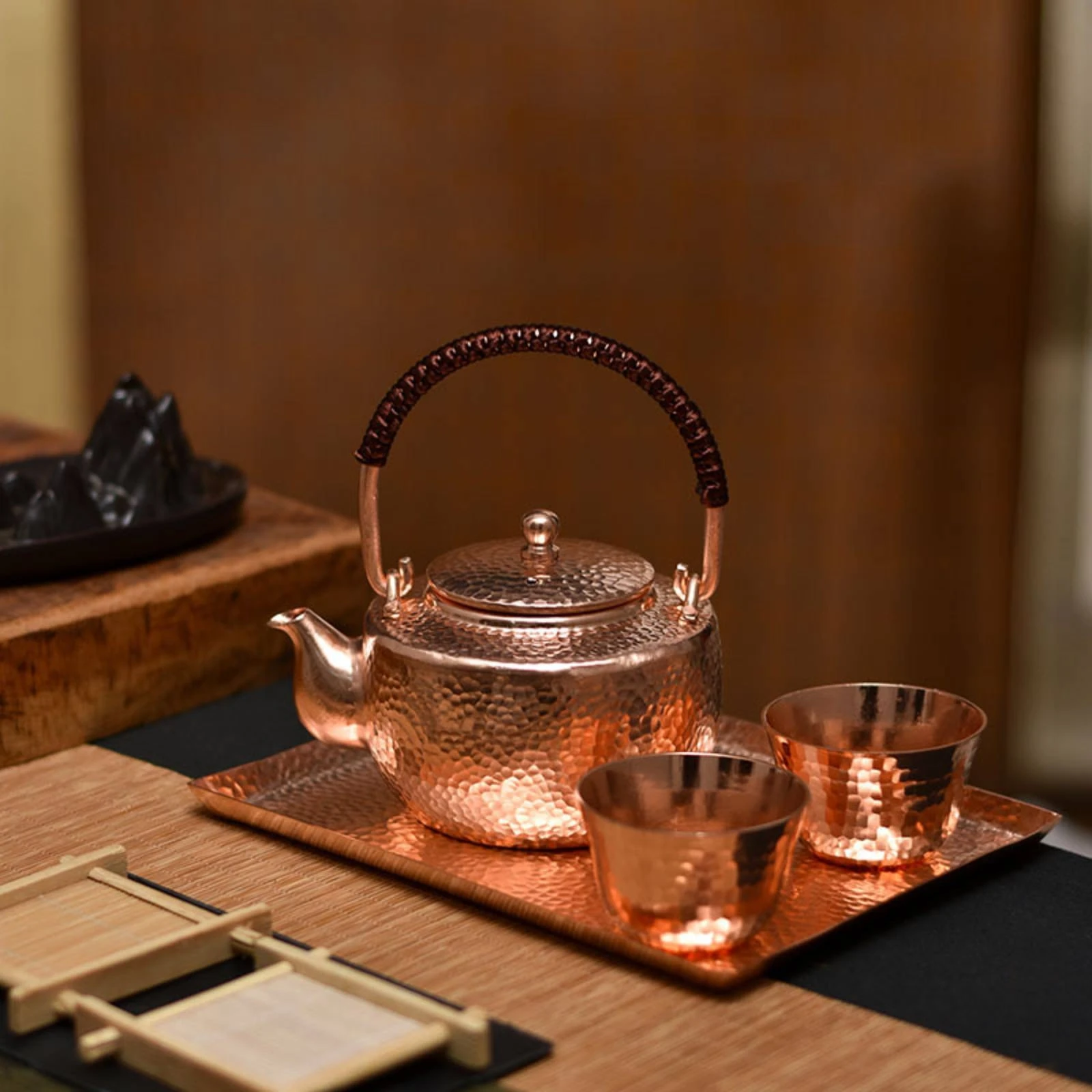 Hammered Copper Tea Kettle Compact Handmade Copper Tea Kettle Teapot with Lid Vintage-Inspired for Collectors, Home Brewing