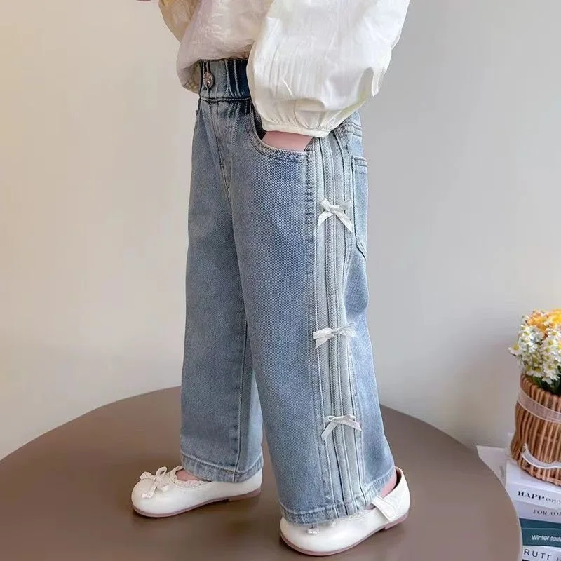 موضة عقدة شعر للفتيات الجينز ربيع الخريف مرونة الخصر الأزرق عادية مستقيم الدينيم السراويل 2025 جديد بنطال أولادي