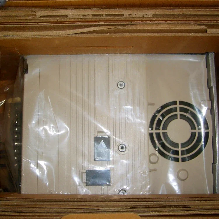 BRAND NEW ORIGINAL SGDV-5R5A01A002000 / SGDV-5R5A01A SERVOPACK SERVO DRIVER