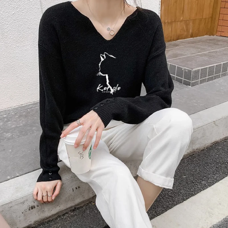 Korean Loose Sweater for Women Autumn and Winter 2024 New Style with Belly Covering V-neck Knit Bottom French Long Sleeves Top