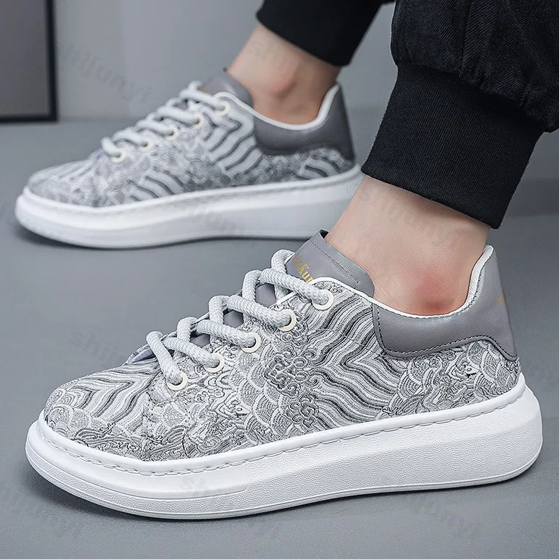 

Men's Totem Print Designed Fashion Trend Casual Shoes 2025 Spring New Thick Soled Comfortable Breathable Sports Chunky sneakers