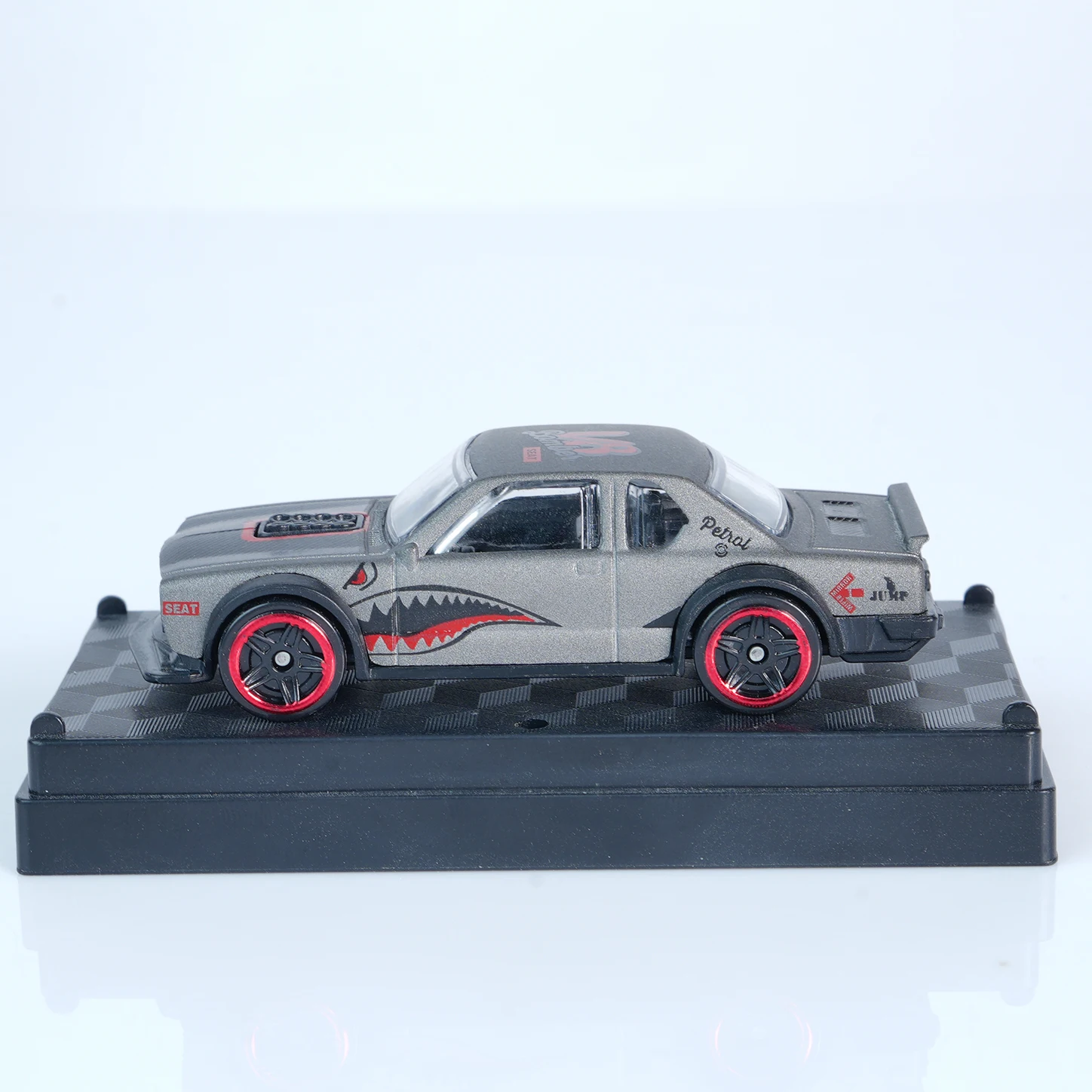 1:64 New Alloy Die-Cast Racing Car Model Toy, Cool and Stylish, High-End Boys' Toy, Decorative Piece, Collectible, Christmas Birthday Holiday Gift