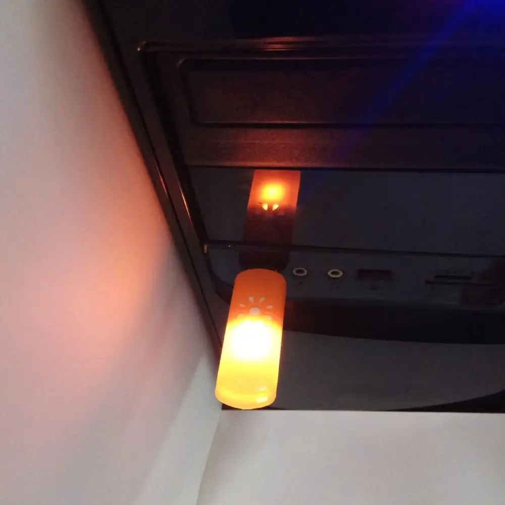 Refillable USB Powered USB Diffuser Plastic LED Light USB Aroma Portable Mini Size Essential Oil Diffuser For Car