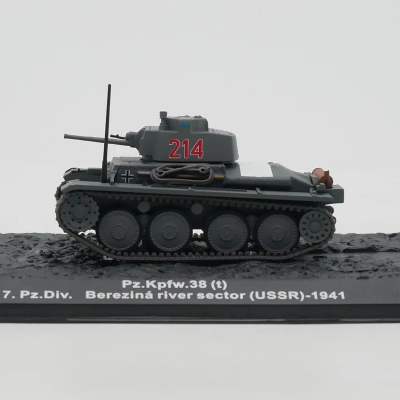 Ixo 1:72 Scale Diecast Alloy Pz.Kpfw. 38T Light Tank Model Militarized Combat Track Type Adult Classics Gifts Static Display