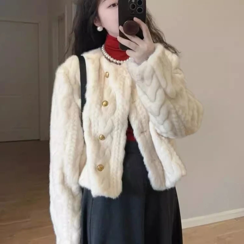 

​Winter 2025 Eco Friendly Mink Fur Coat for Women Petite Youthful Fluffy Coat Short Sleeve Age Defying Winter Jacket​