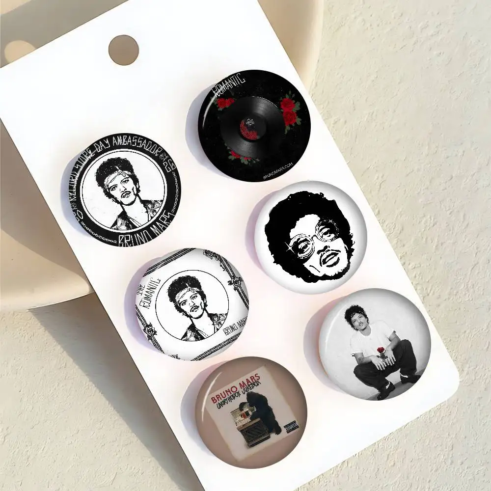 Singer Bruno mars The Romantic Button Pin Handmade Brooch For Clothes Cartoon Badge Backpack Decoration Jewelry Accessories