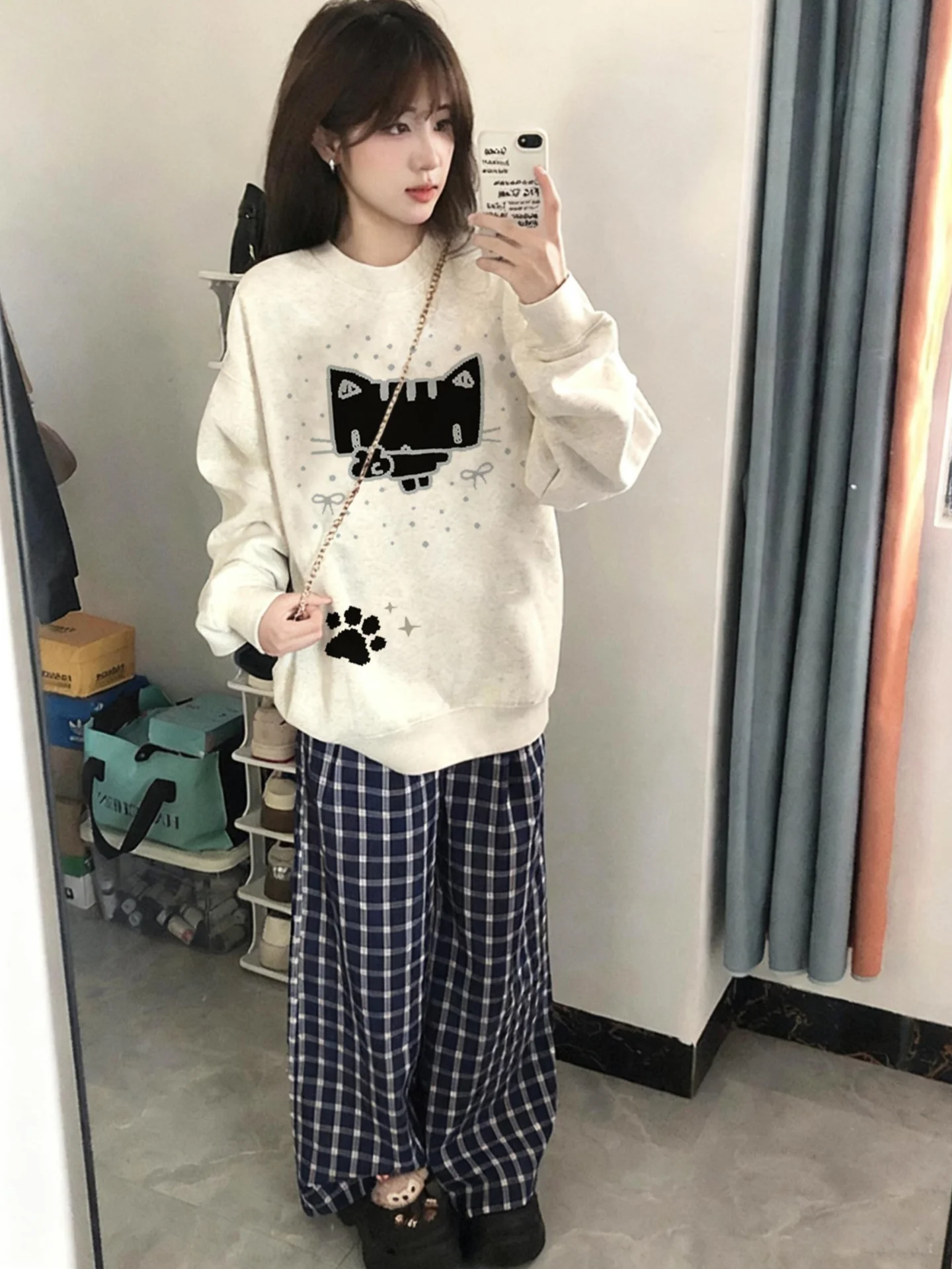 

Утепленный флисовый свитшот с капюшоном и круглым вырезом для женщин, осенне-зимний, новый, свободный, в стиле lazy, модный корейский фасон, с длинными рукавами