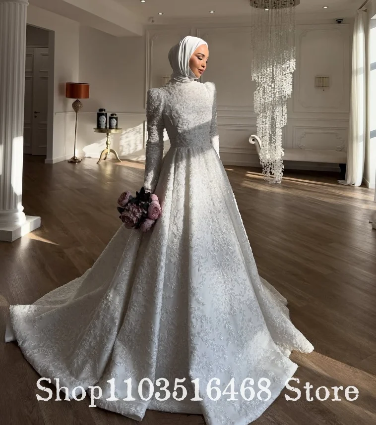 Custom Luxury Crystal Appliqué Muslim Wedding Gown Beaded Islamic Bridal Dress Church Wedding Gorgeous Muslim Wedding Dress