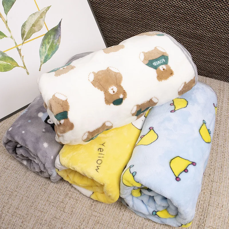 New Summer Dog Blanket Pet Air Conditioning Blanket Soft Touch Flannel Bed Blanket Cartoon Cat Dog Comfortable Sleep Blanket