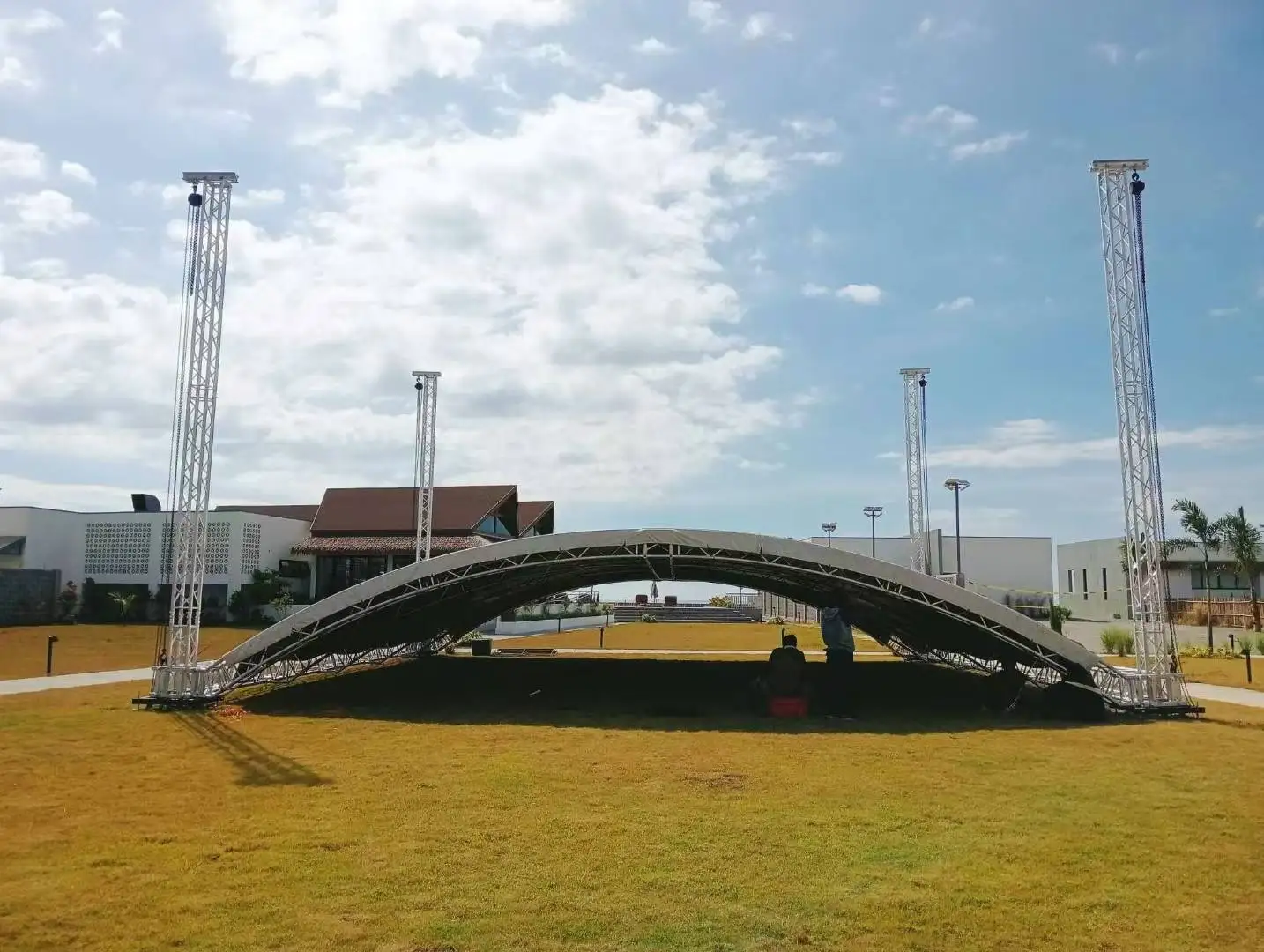 Aluminum outdoor concert circular truss curved roof lighting truss arch stage roof truss system design