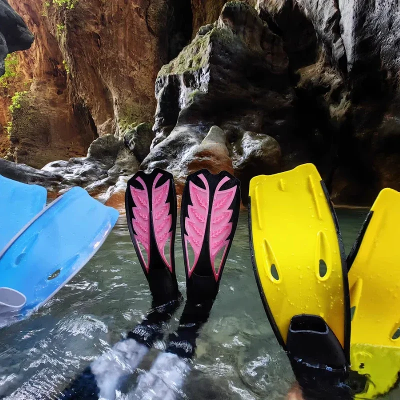 

Adult Diving Fins Full Foot Scuba Swim Fins Anti-Slip Durable Snorkeling Gear Beach Training Practical Versatile