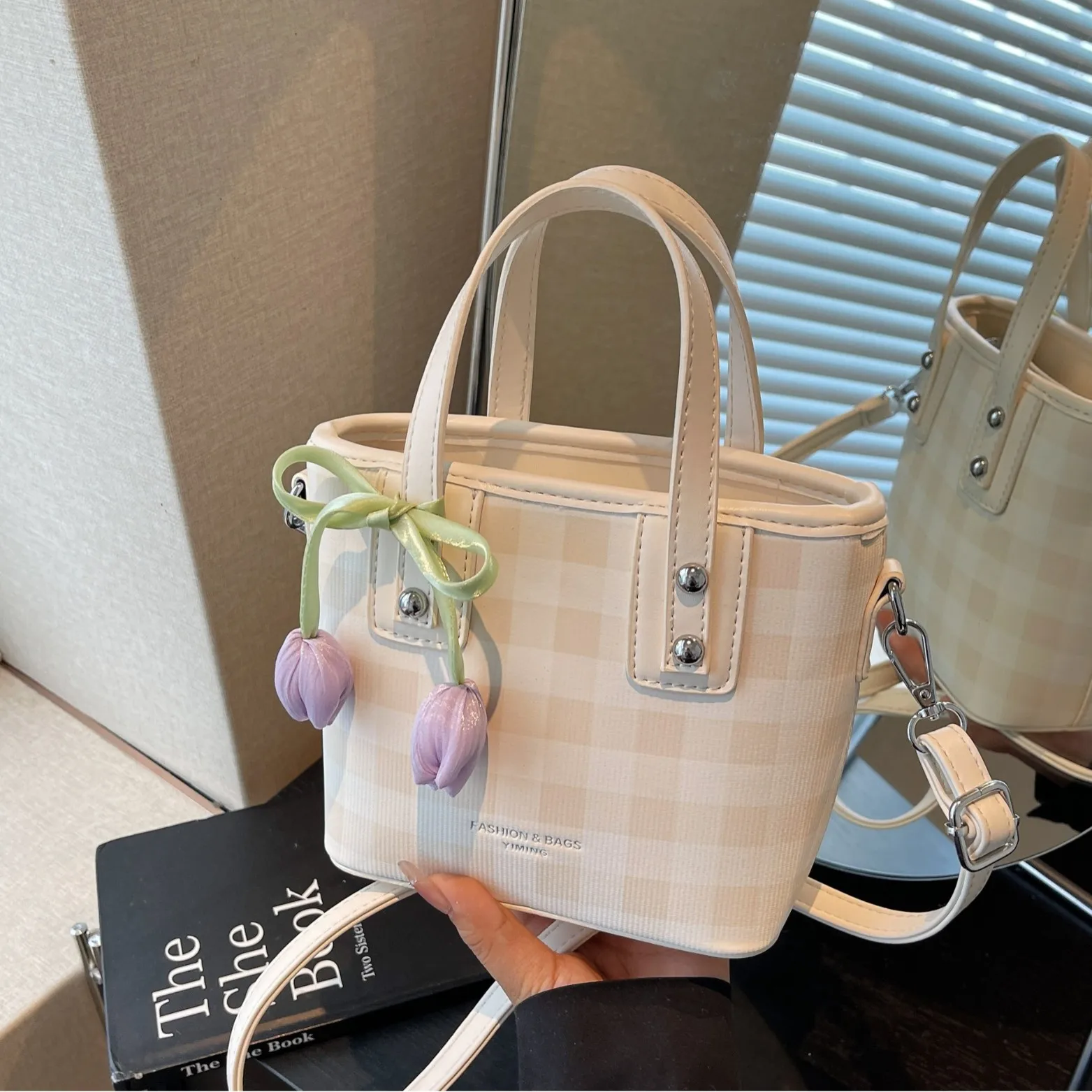

​​2025 Plaid Mini Bucket Bag Stylish Summer Crossbody Purse Womens Elegant Woven Tote Fashionable Shoulder Handbag​