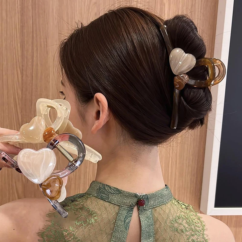 女性と女の子のためのハート型のヘアクロー,プラスチッククリップ,繊細なヘアピン,サメクリップ,柔らかく透明なアクセサリー