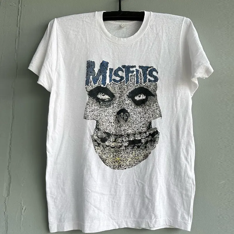 The Misfits A Non-conforming Band Electronic Rock Trend Vintage Street Style Men and Women.Retro Short-sleeved Cotton T-shirt.