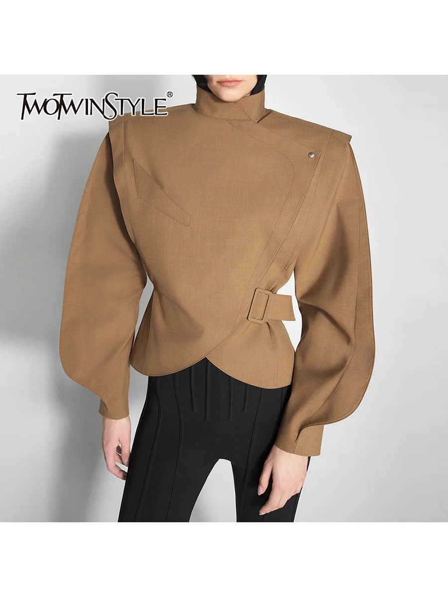 

TWOTWINSTYLE Solid Spliced Belt Temperament Jackets for Women Stand Neck Drooping Shoulders Long Sleeves Tunic Jacket Female New