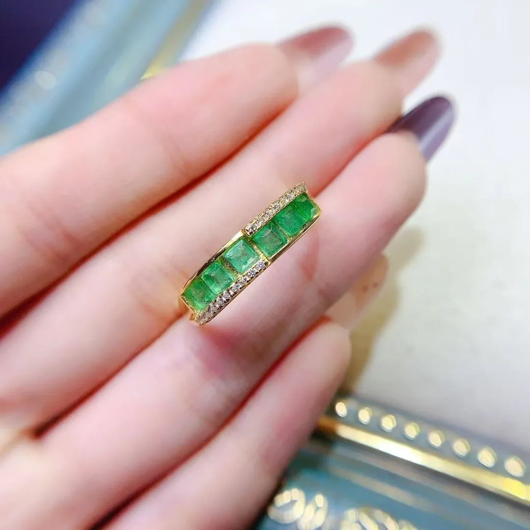 

Designer Design Ring for Her Features A Genuine Emerald RING Premium 925 Sterling Silver A Luxurious and Memorable Women Gift