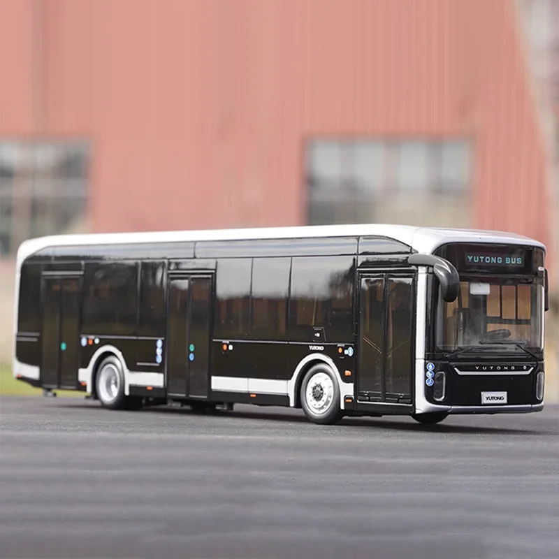 Original Factory 1:42 Yutong bus U12 Overseas Version Black Gold Gang Alloy Model Souvenir Display Gifts Collection Decoration