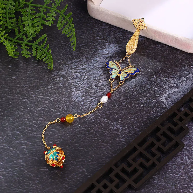 Chinese Style Lucky Auspicious Enamel Butterfly Cheongsam Press Lapel Pendant Silver Inlaid Tassel Retro Hanfu Accessory Traditi