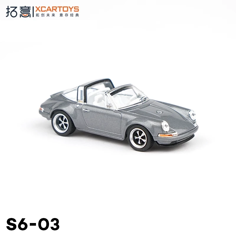 

XCARTOYS 1:64 Metal Gray Racing Car Alloy Die-casting Car Model Collection Enthusiasts Boys Toys Birthday Gifts Decorations