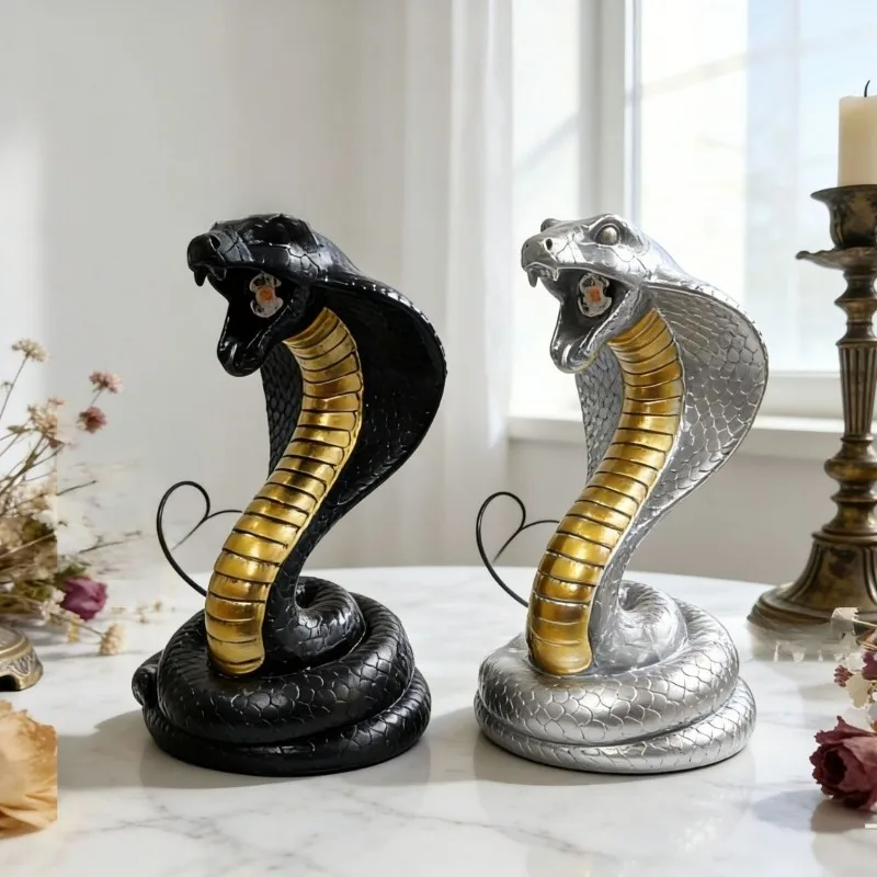 Cobra Figurine USB Night Light, Synthetic Resin Minimalist Ambient Table Lamp, European Luxury Desk Decor Miniature Model