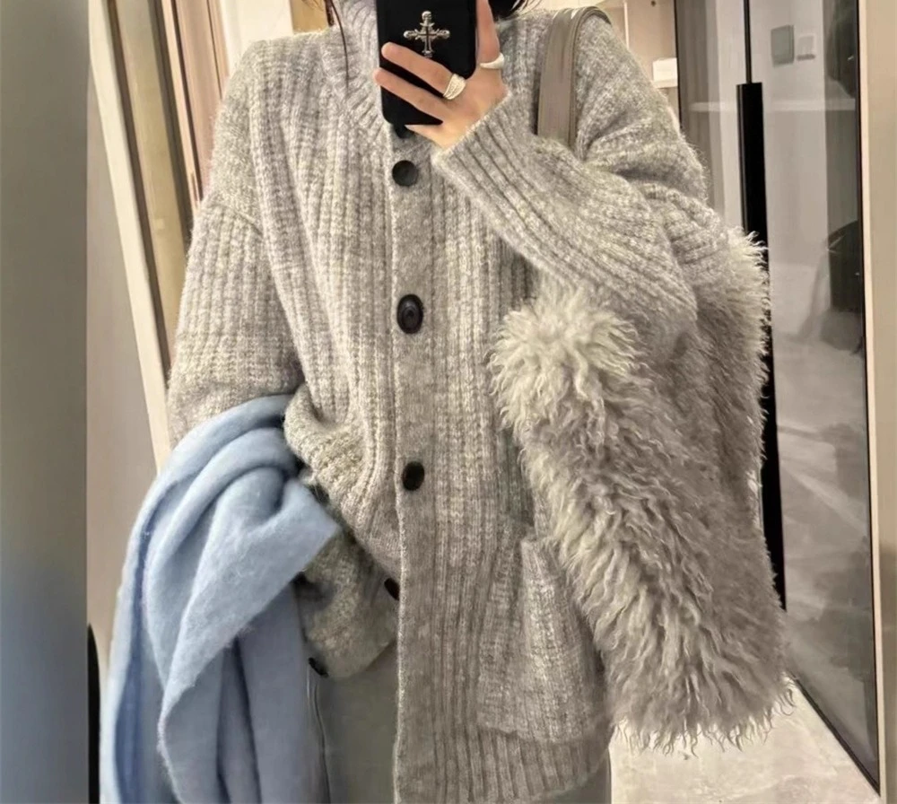 Sweter damski z wysokim kołnierzem na jesień/zimę 2025, nowy, luźny kardigan z dzianiny.
