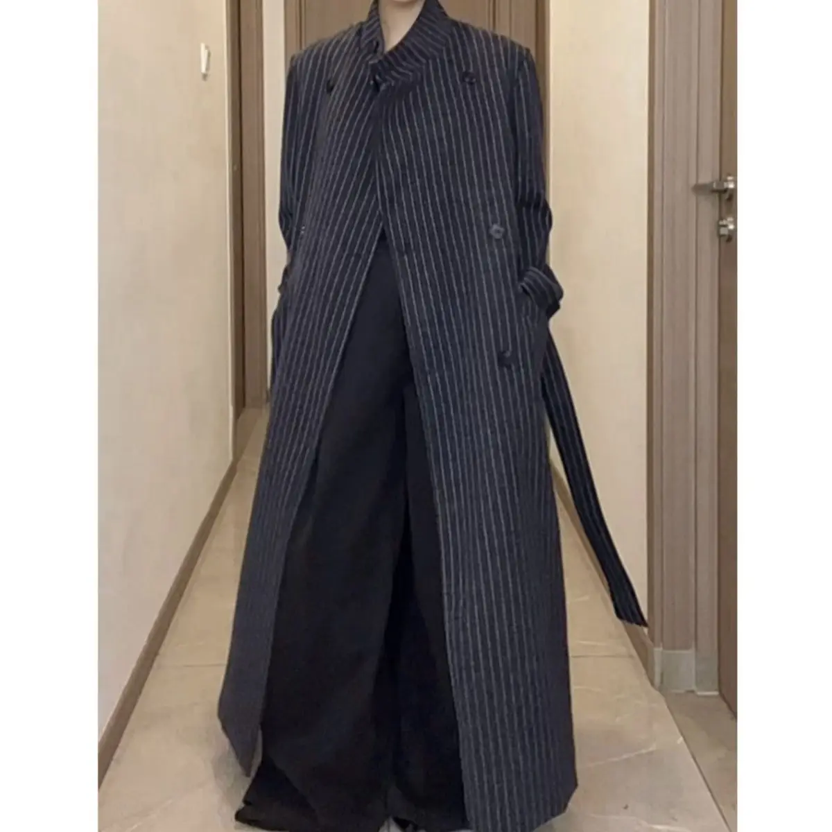 

High Quality Cool And Stylish Striped Long Coat For Women'S Autumn And Winter New Style, High-End And Elegant Coat